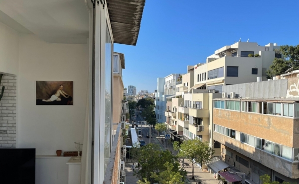 Balfour area 3 room 72m2 High ceiling Apartment for sale in Tel Aviv