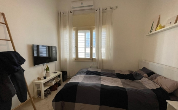 Balfour area 3 room 72m2 High ceiling Apartment for sale in Tel Aviv