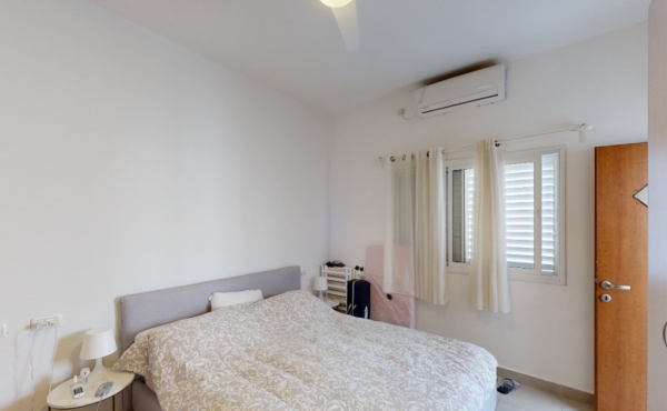 Sderot Motskin 3 rooms 87 sqm High ceilings Lift Apartment for sale in Tel Aviv