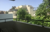 Sheinkin Mini Penthouse 4 rooms 100sqm Terrace 25sqm Lift Apartment for Long Term Rental in Tel Aviv