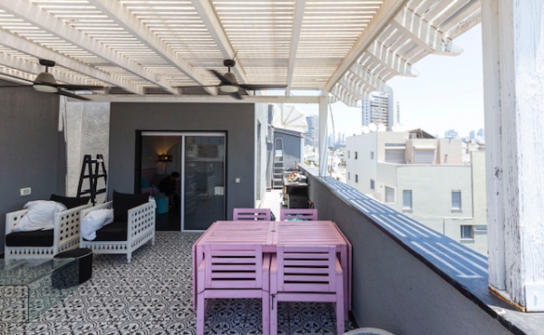 Shalom Alehem Mini Penthouse Duplex 3 bedrooms 93 sqm Terrasse 35 sqm Lift Parking Apartment for sale in Telaviv