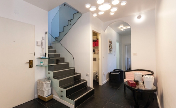 Shalom Alehem Mini Penthouse Duplex 3 bedrooms 93 sqm Terrasse 35 sqm Lift Parking Apartment for sale in Telaviv