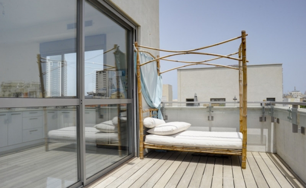 Rabbi Meir Penthouse 4 bedrooms 140 sqm Terace 60 sqm Lift Parking Apartment for sale in Tel Aviv