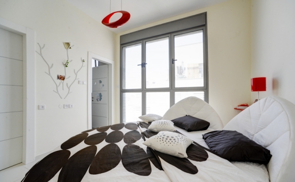 Rabbi Meir Penthouse 4 bedrooms 140 sqm Terace 60 sqm Lift Parking Apartment for sale in Tel Aviv