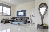 Rabbi Meir Penthouse 4 bedrooms 140 sqm Terace 60 sqm Lift Parking Apartment for sale in Tel Aviv