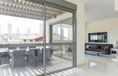 Rabbi Meir Penthouse 4 bedrooms 140 sqm Terace 60 sqm Lift Parking Apartment for sale in Tel Aviv